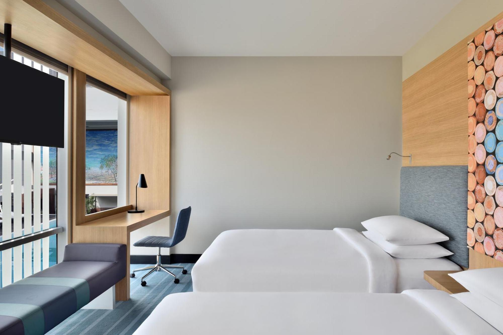 Aloft Aerocity 5*