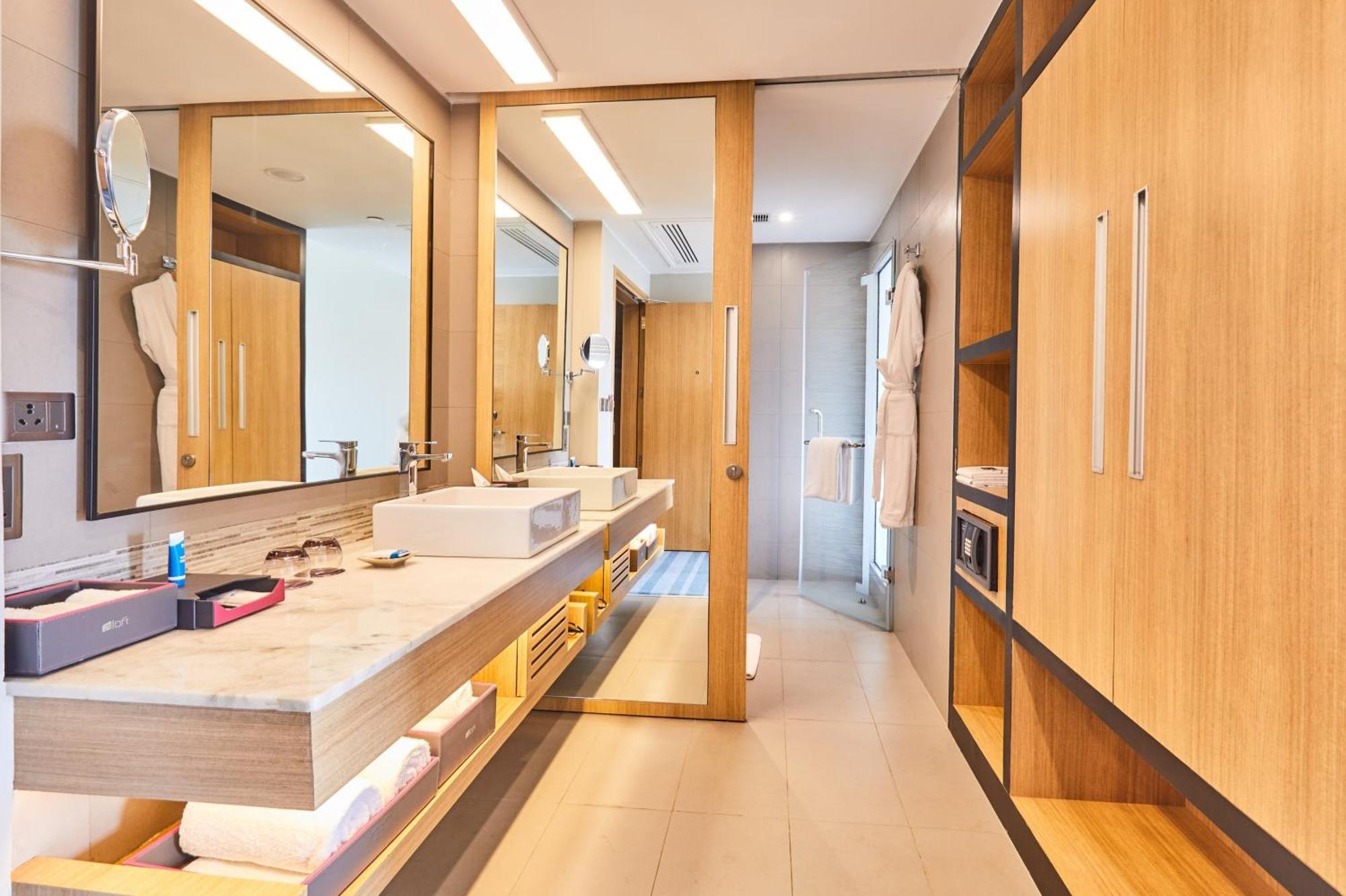 Hotel Aloft Aerocity 5*